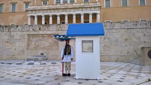 Guardia frente al palacio del congreso